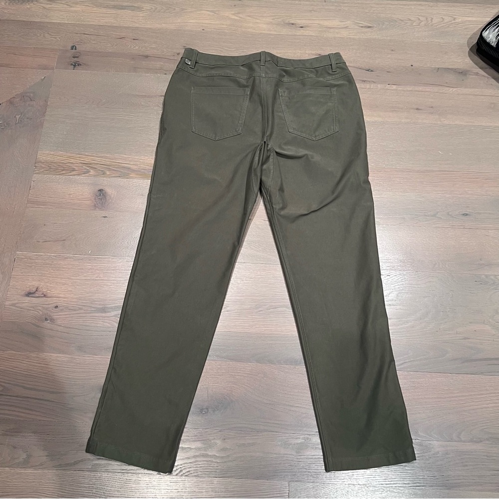 Lululemon "ABC Slim-Fit 5 Pocket Pant